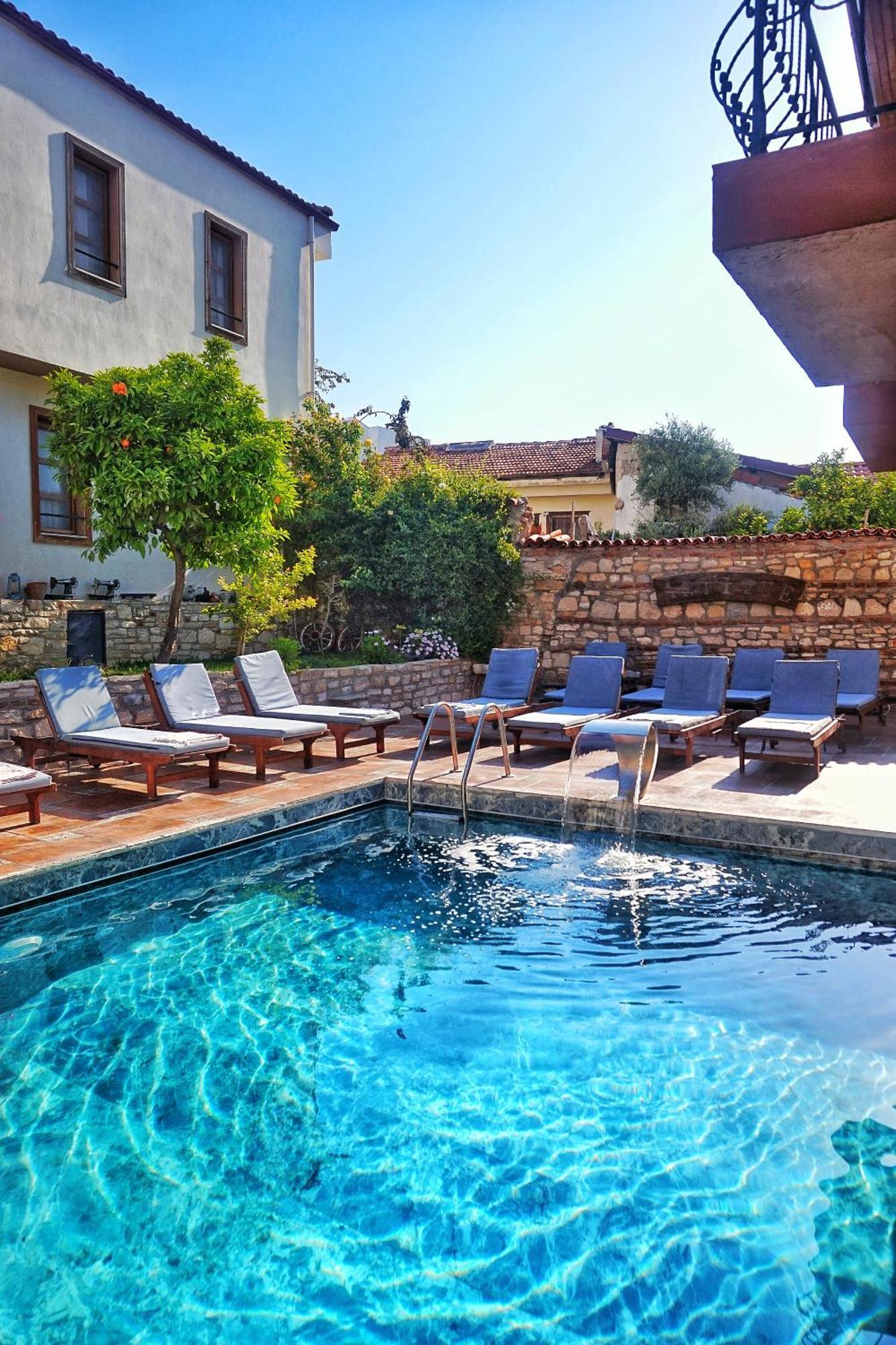 Sezgin Boutique Hotel Кушадасы Экстерьер фото