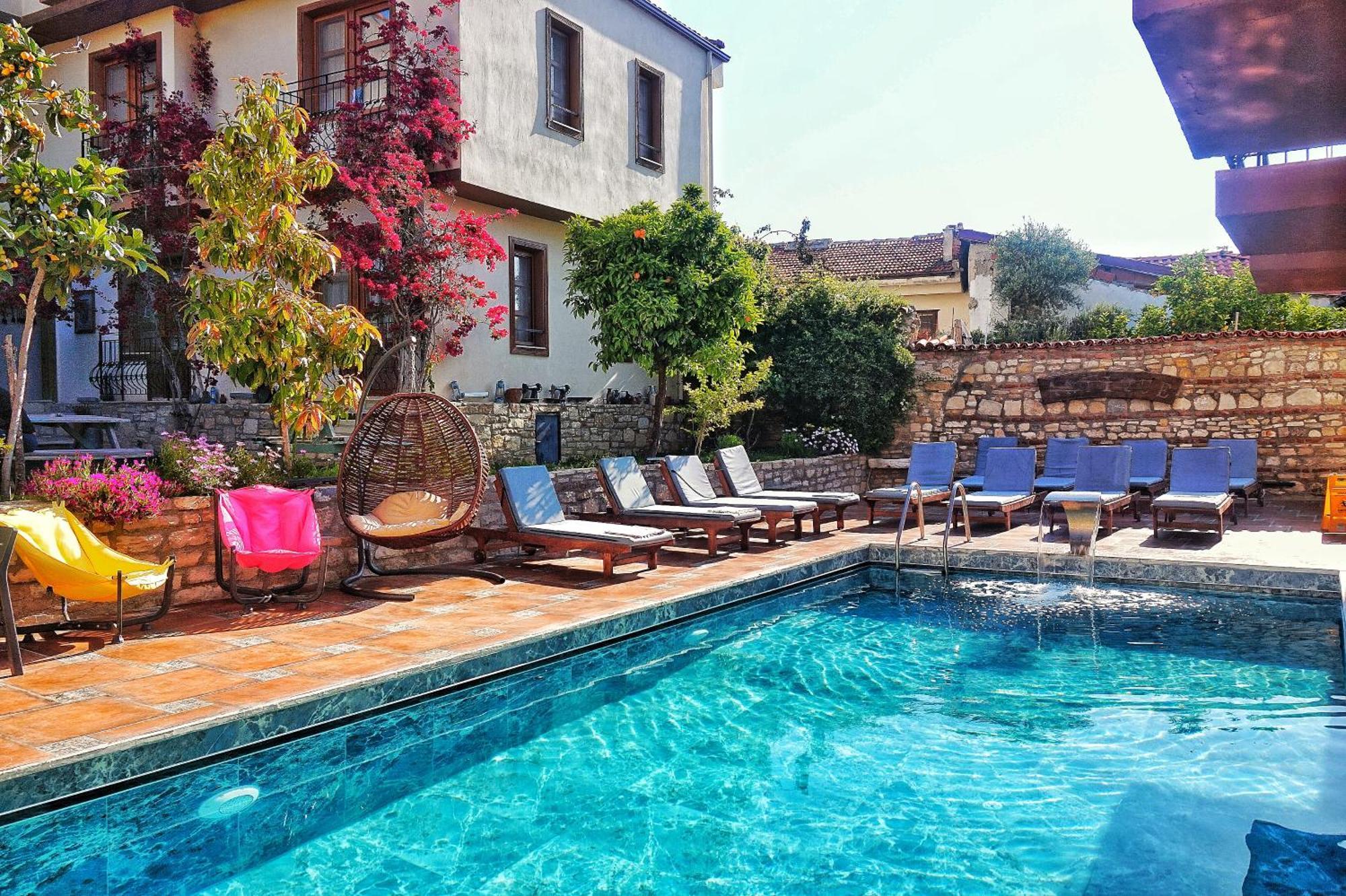 Sezgin Boutique Hotel Кушадасы Экстерьер фото